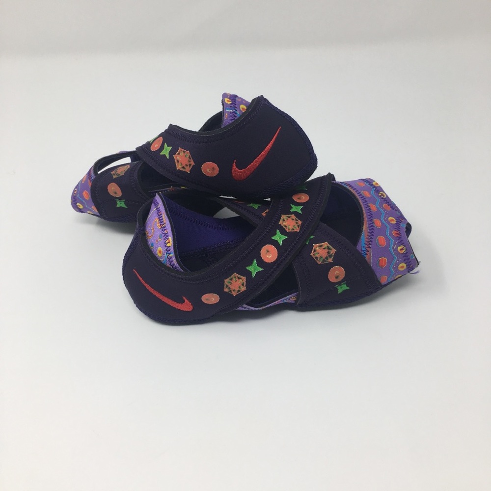 Women’s Nike Studio Wrap - Picture 3 of 13